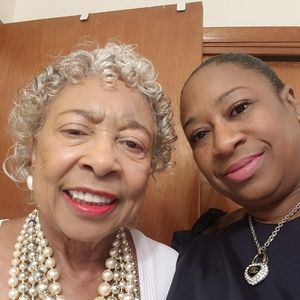 Meet your Posher, Rolanda